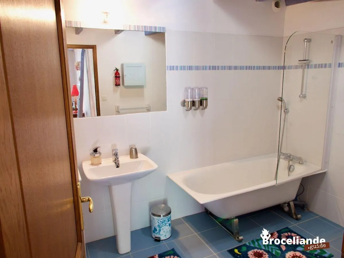 Bed and breakfast Chambres D'Hotes Logis De L'Etang De L'Aune Iffendic